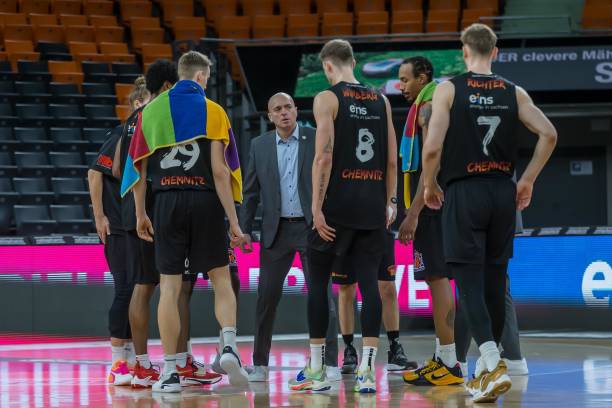 响无处不在 响无处不在