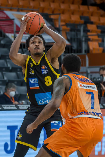 弧线球迅速 弧线球迅速