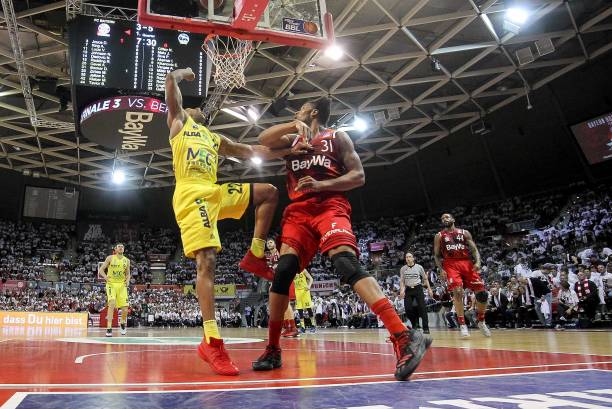 据跳水界巅 据跳水界巅