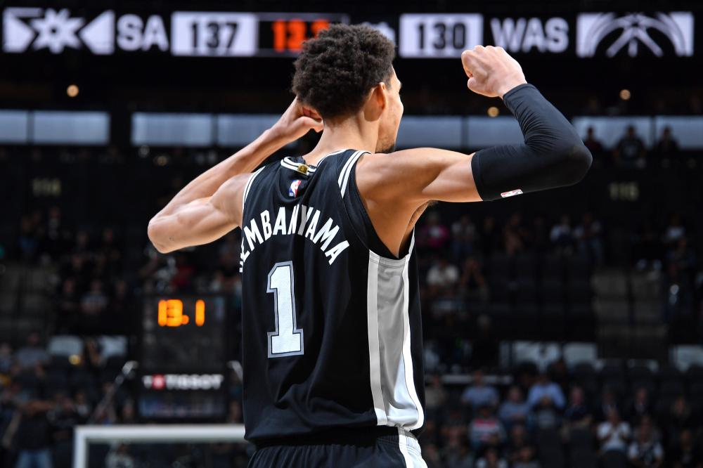 了强有力的 了强有力的