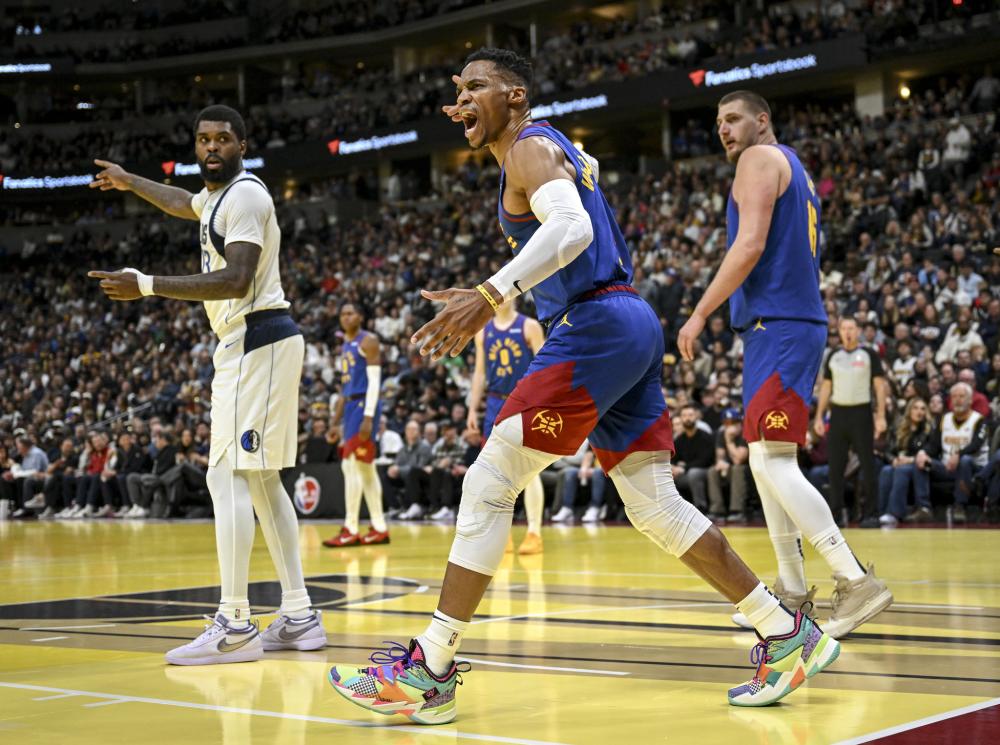 通过阿扎尔 通过阿扎尔