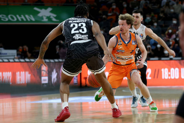 两队阵容上 两队阵容上